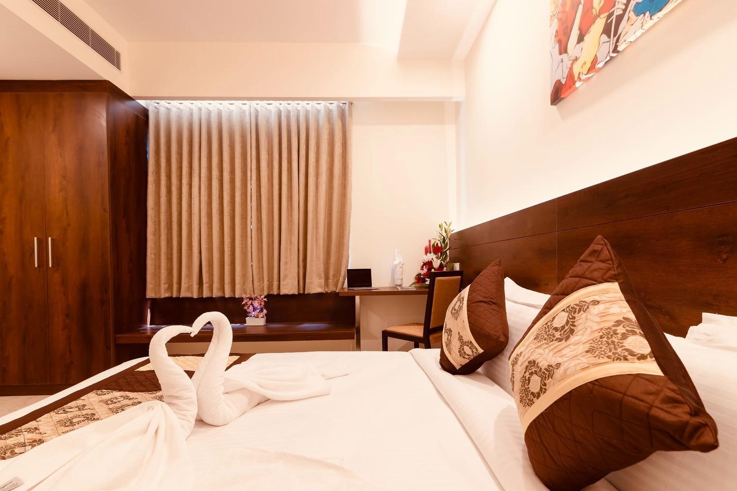 Hotel Crystal Inn Plaza Delhi Airport 뉴델리 외부 사진